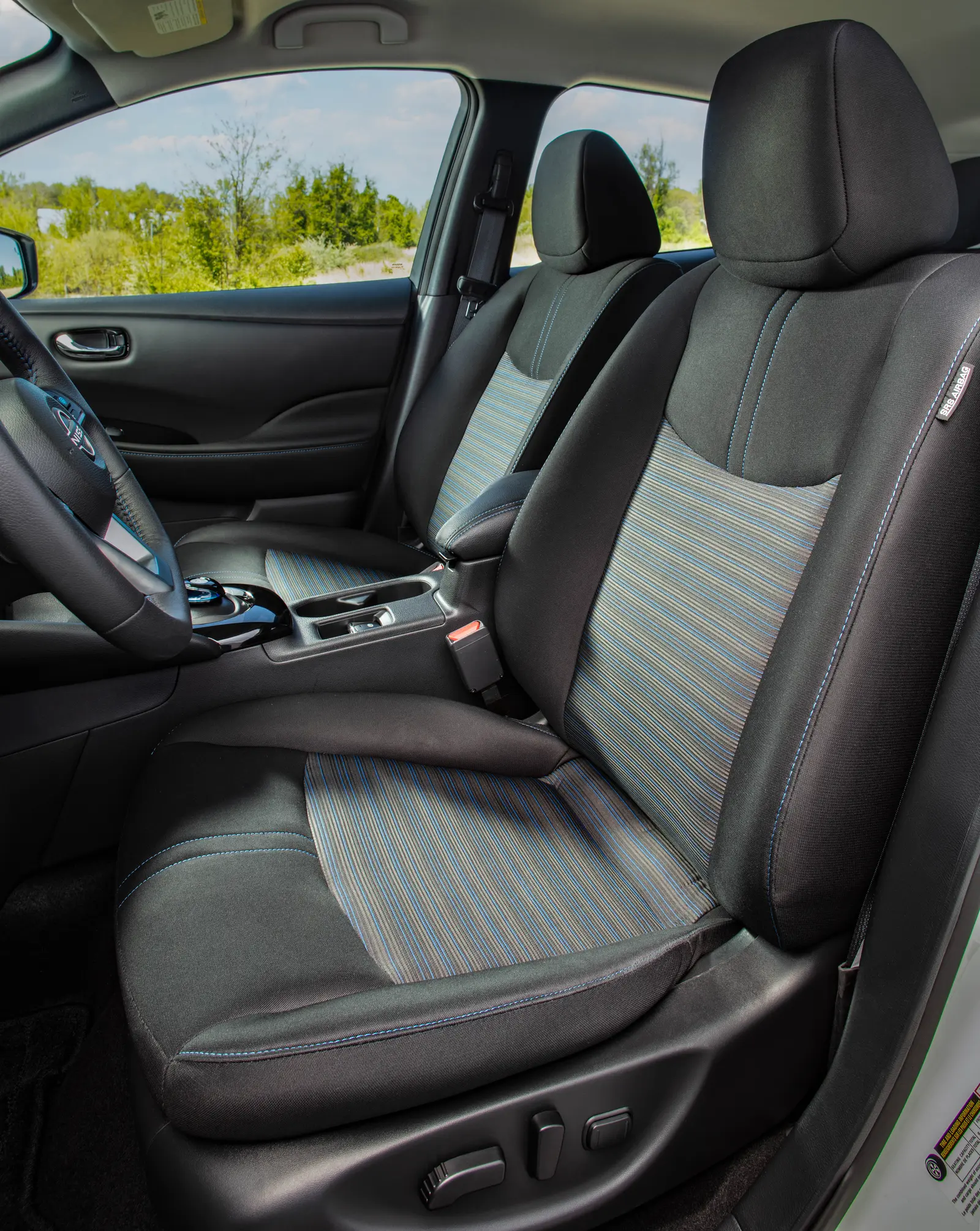 Nissan Leaf 2025 S Interior